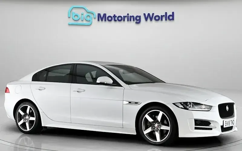 Used Jaguar XE R-Sport 200 HP (147 kW) 2018 Sedan