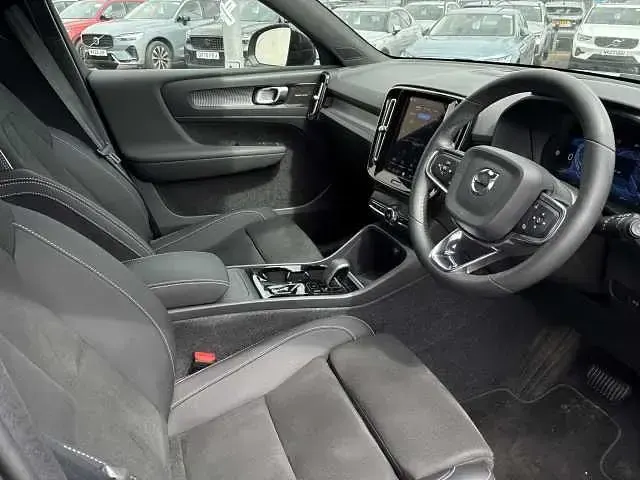 Used Volvo XC40 Ultimate 197 HP (144 kW) 2024 SUV