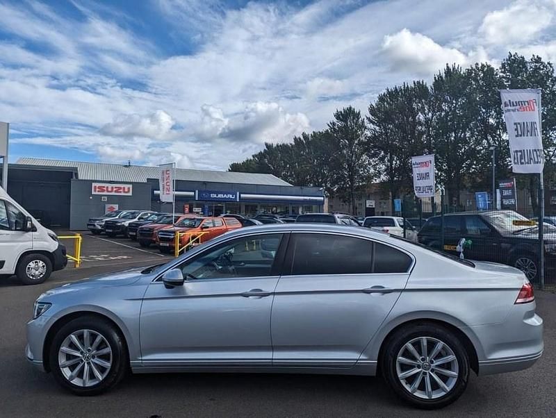 Used VW Passat Business+ 119 HP (87 kW) 2017 Silver Sedan