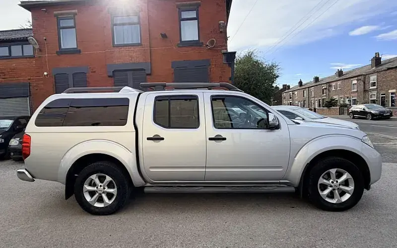Used Nissan Navara Tekna 190 HP (139 kW) 2015 Pickup