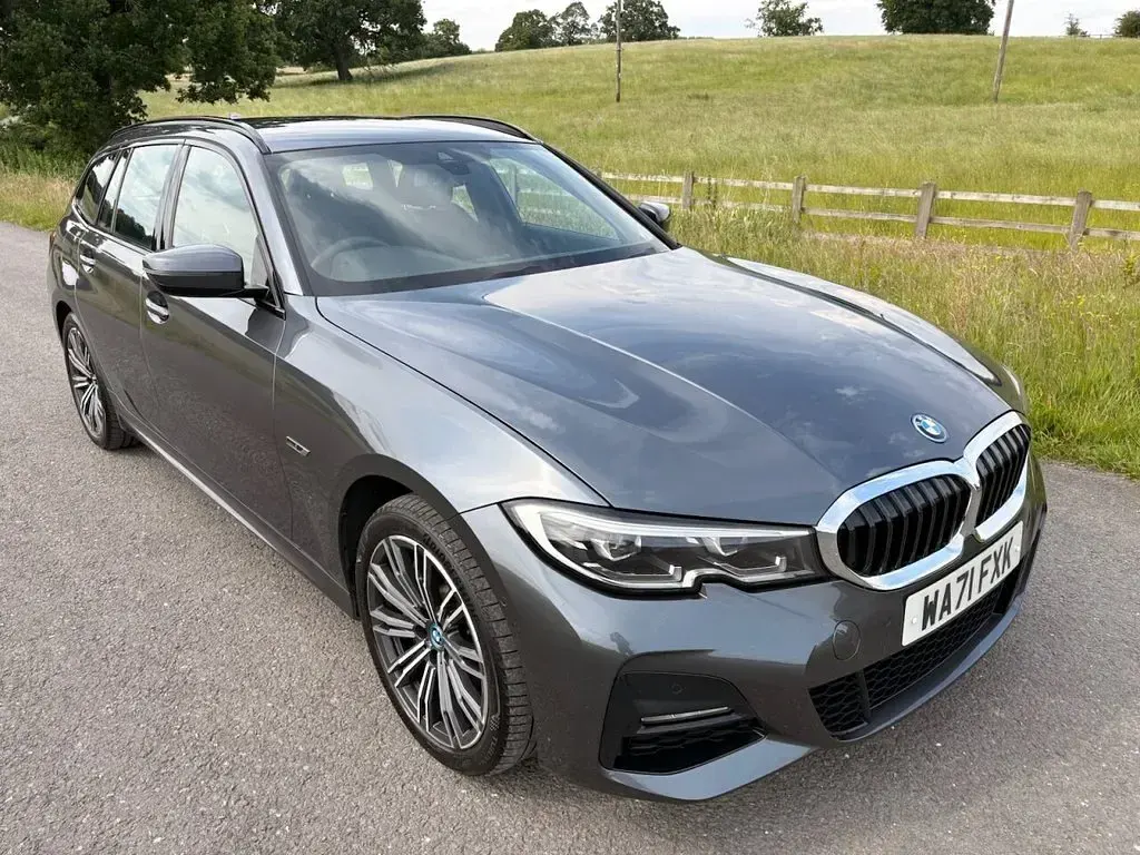 Used BMW 330e M Sport 292 HP (214 kW) 2021 Grey Estate