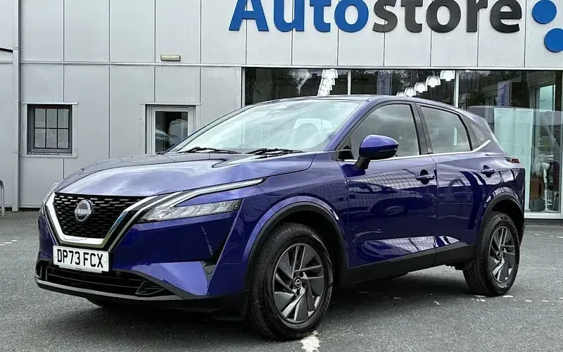 Usado Nissan Qashqai Acenta Premium 158 HP (116 kW) 2023 SUV