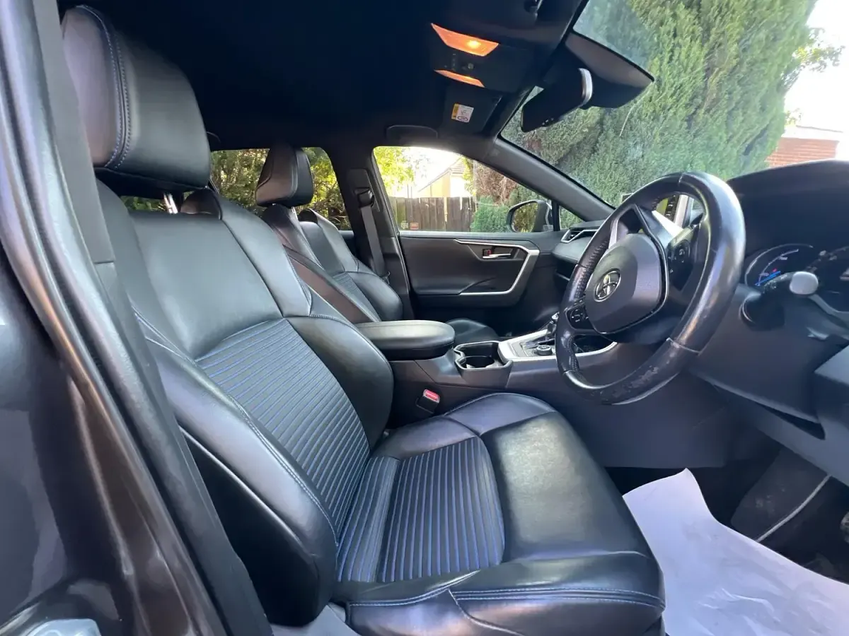 Used Toyota RAV4 2020 Grey/black SUV