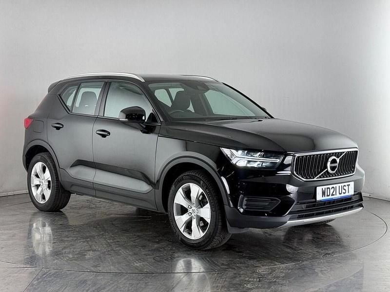 Black Used 2021 Volvo XC40 Momentum SUV | £18,200 (Fair price) - Image 1/3