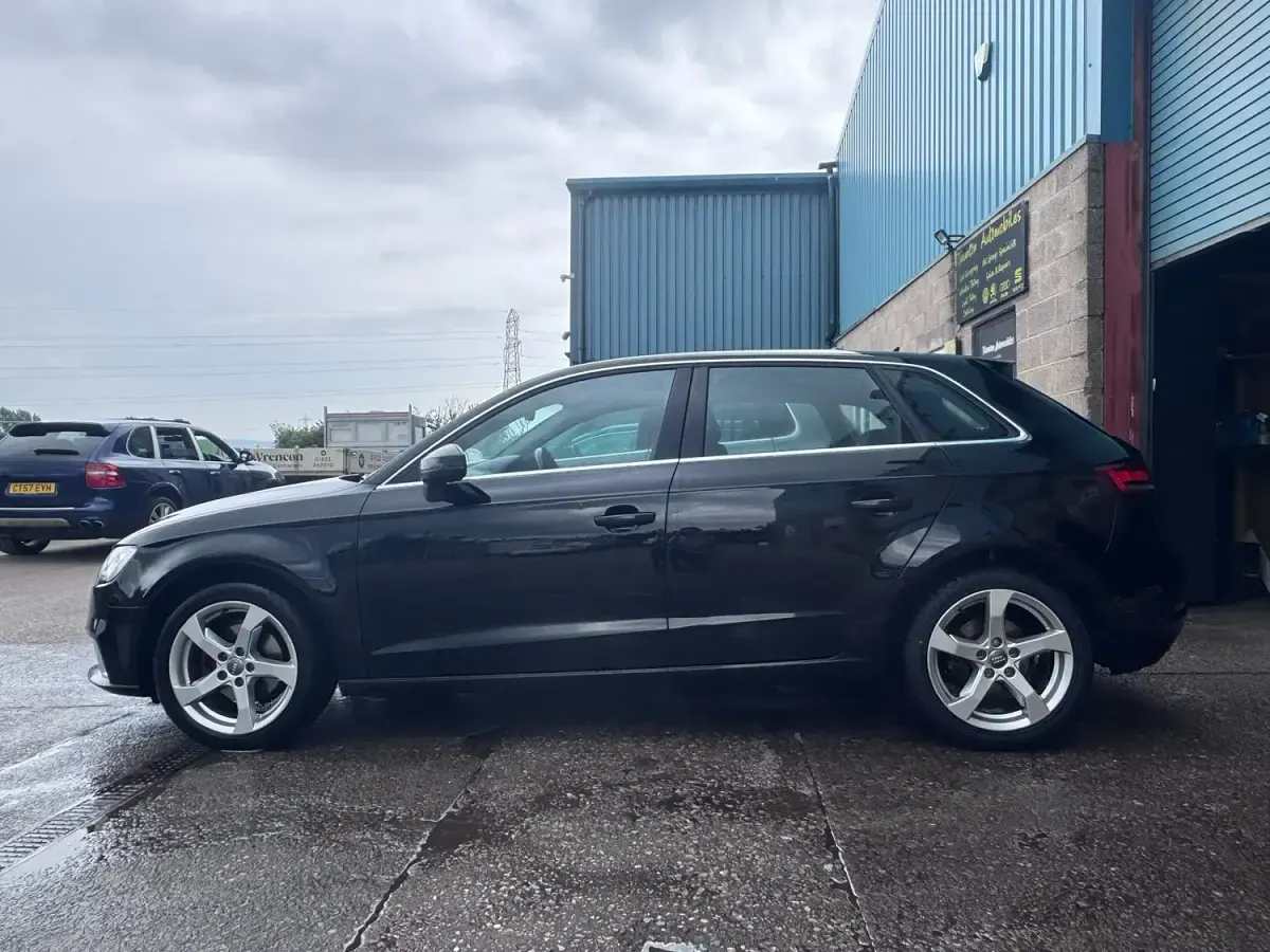 Used Audi A3 Sport 150 HP (110 kW) 2017 Black Hatchback