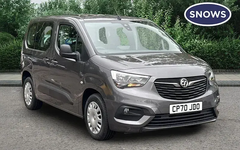 Used Vauxhall Combo Edition 110 HP (80 kW) 2022 MPV