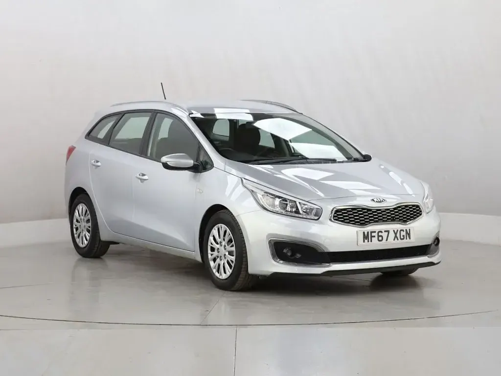 Used Kia Ceed Sportswagon 134 HP (98 kW) 2017 Silver Estate