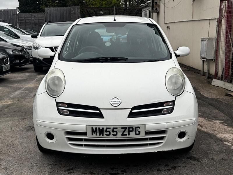 Used Nissan Micra SE 79 HP (58 kW) 2006 White Hatchback