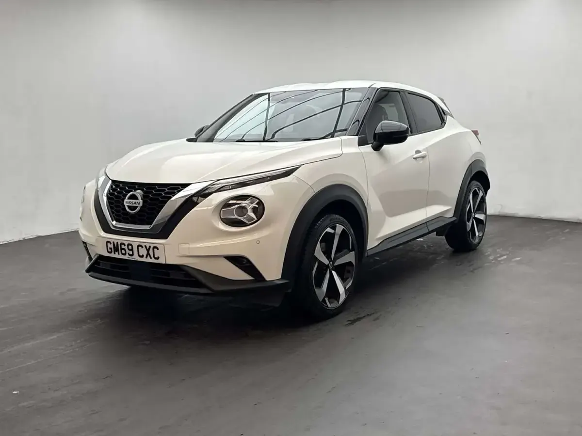 Used Nissan Juke Tekna 117 HP (86 kW) 2020 White SUV
