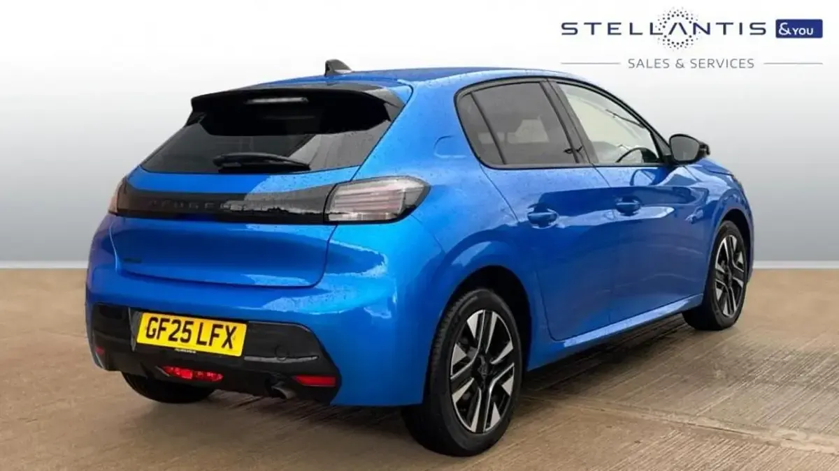 Gebraucht Peugeot 208 Allure 99 PS (72 kW) 2025 Blau Kleinwagen