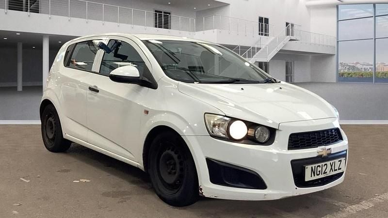 White Used 2012 Chevrolet Aveo LS Hatchback | £690 - Image 1/4