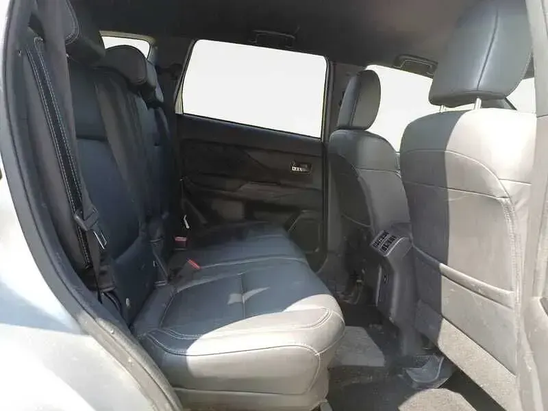 Used Mitsubishi Outlander P-HEV 2019 Silver Estate