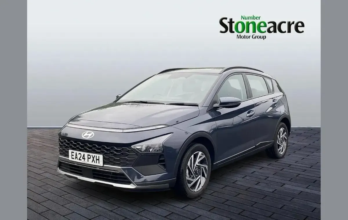Begagnad Hyundai Bayon Advanced 100 HK (73 kW) 2024 Grå SUV