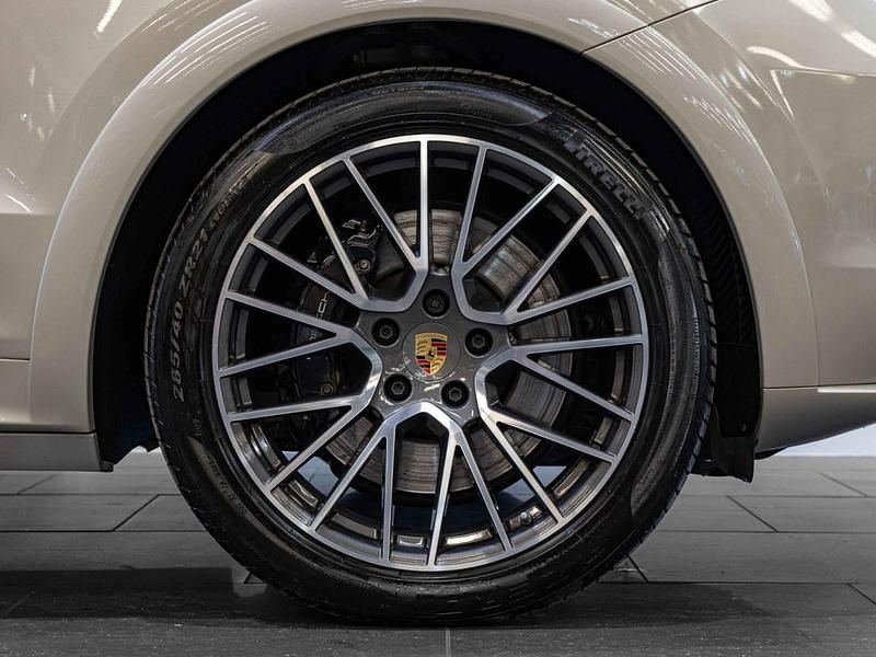 Used Porsche Cayenne 460 HP (338 kW) 2022 Beige SUV