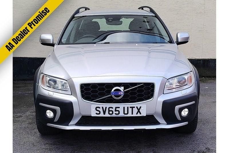 Used Volvo XC70 SE Lux 220 HP (161 kW) 2015 Silver Estate
