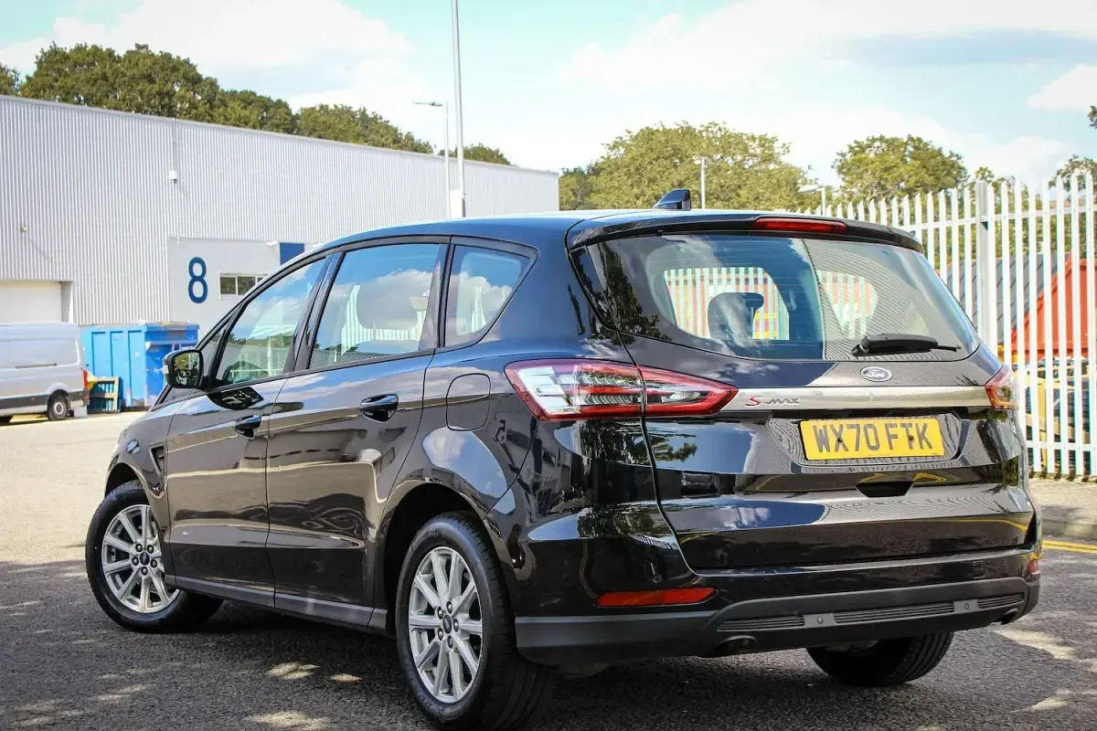Used Ford S-MAX Zetec 150 HP (110 kW) 2021 Black MPV