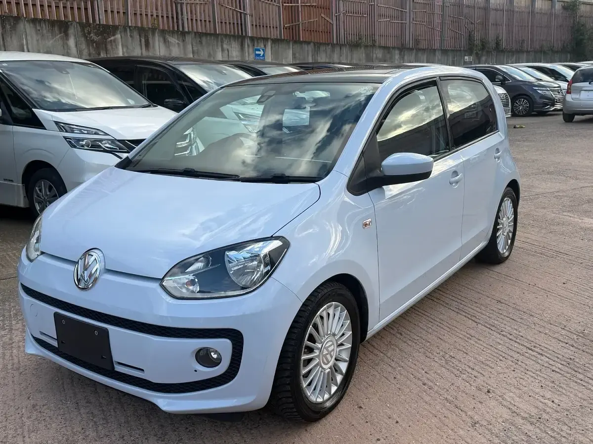 Used VW up! high up! 2014 White Hatchback