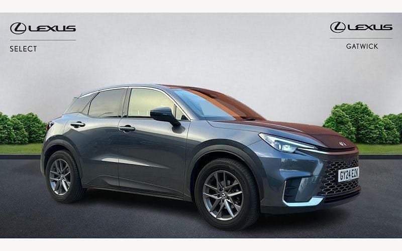 Used 2025 Lexus LBX SUV | £28,300 (Super price) - Image 1/3