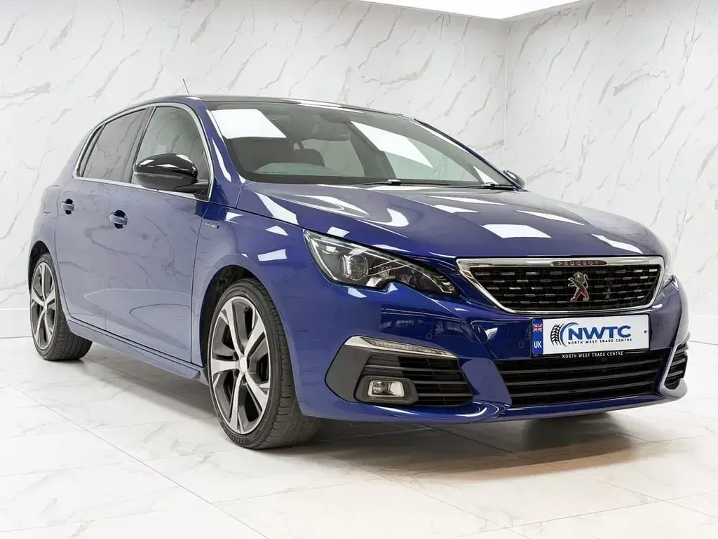 Used Peugeot 308 GT-line 130 HP (95 kW) 2018 Blue Hatchback