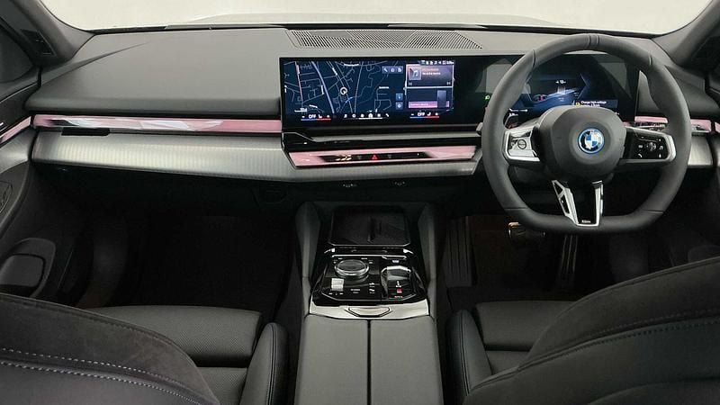 Used BMW i5 M Sport 246 kW (335 HP) 2025 Black Estate