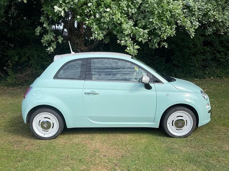 Green Used 2016 Fiat 500 Hatchback | £5,390 (Fair price) - Image 1/4