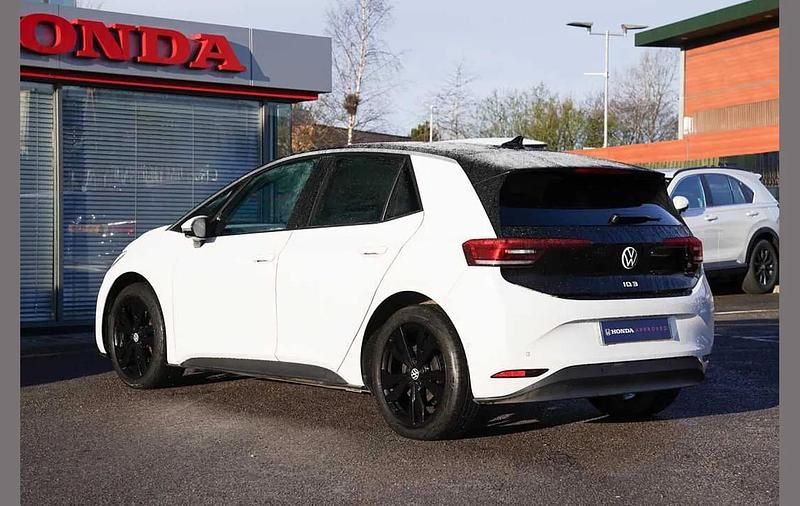 Used VW ID.3 Pro 150 kW (204 HP) 2023 White Hatchback
