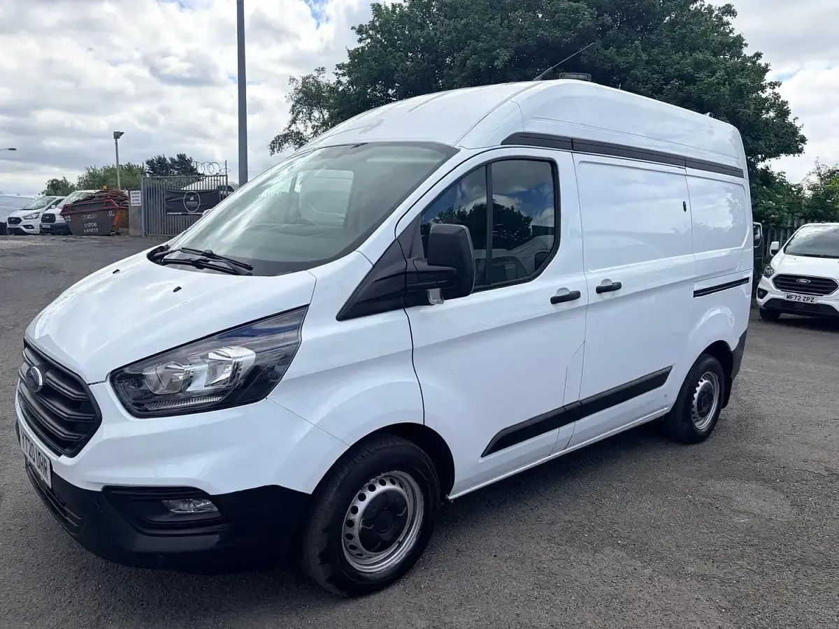 Used Ford Transit Custom S 105 HP (77 kW) 2020 White Van