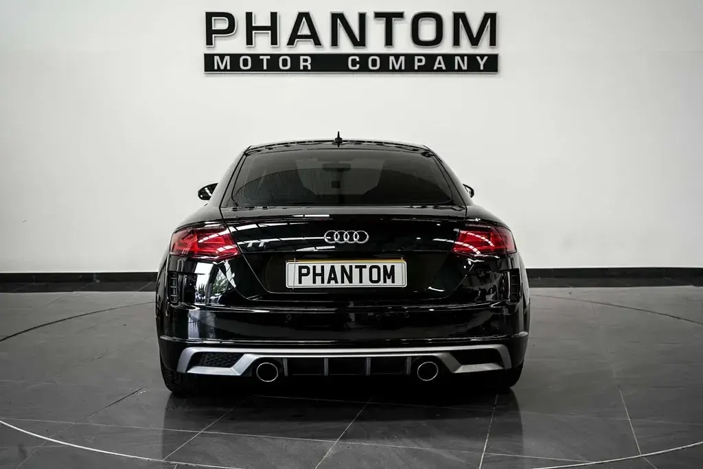 Usado Audi TT S-Line 197 HP (144 kW) 2023 Preto Coupé