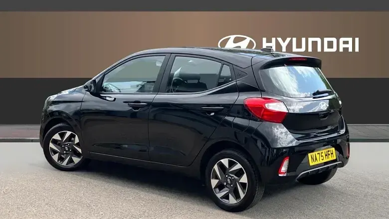 Używany Hyundai i10 Advanced 63 KM (46 kW) 2025 Czarny Hatchback