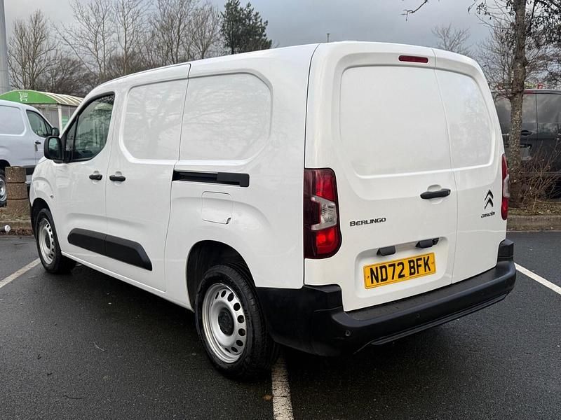 Used Citroën Berlingo 100 HP (73 kW) 2022 White MPV