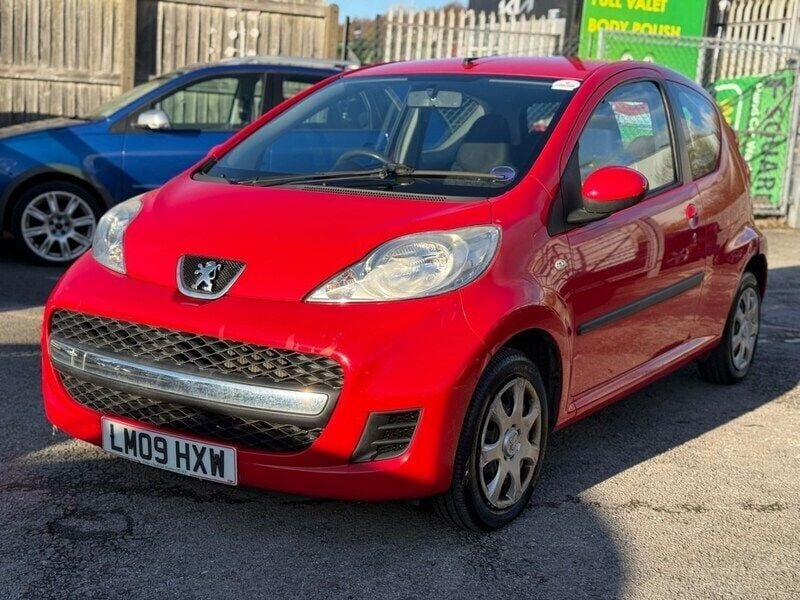 Red Used 2009 Peugeot 107 Hatchback | £1,295 (Good price) - Image 1/4