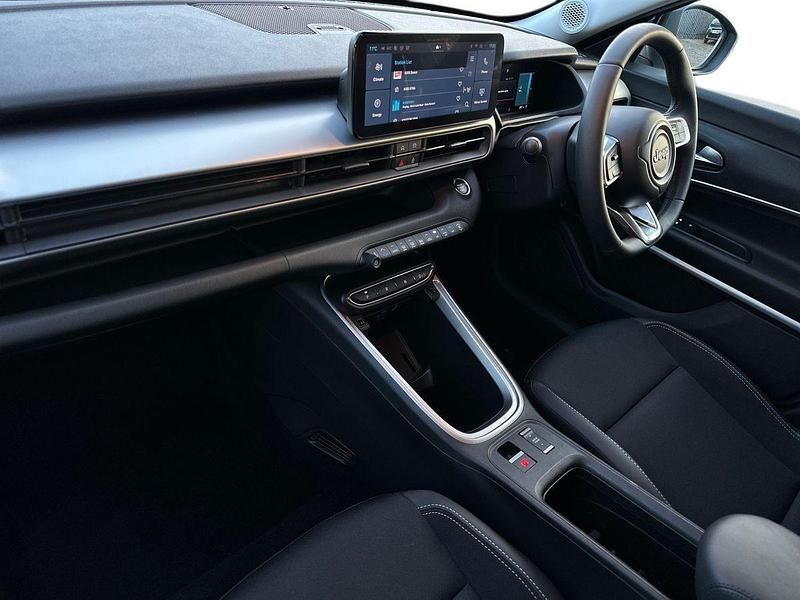 Used Jeep Avenger Summit 114 kW (156 HP) 2024 Blue/black SUV