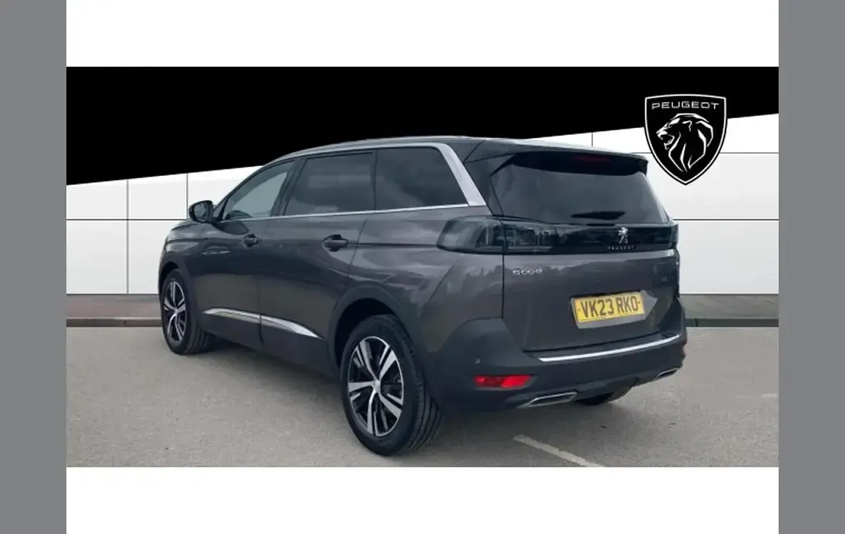 Second-hand Peugeot 5008 GTi 131 CP (96 kW) 2023 Gri SUV
