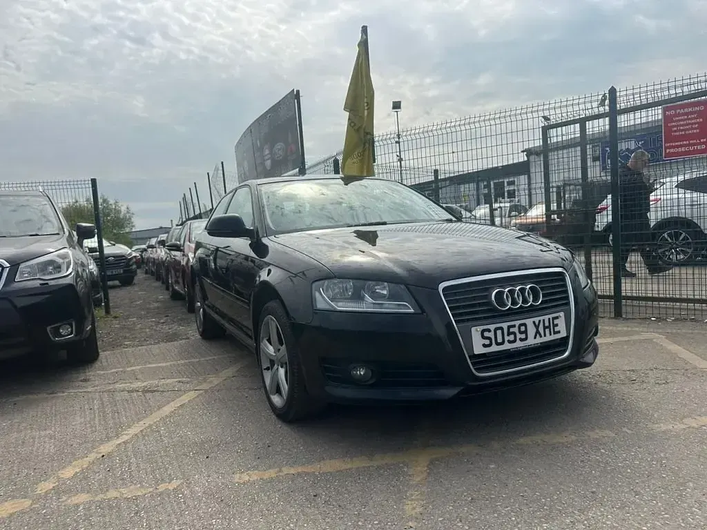 Begagnad Audi A3 102 HK (75 kW) 2009 Svart Halvkombi