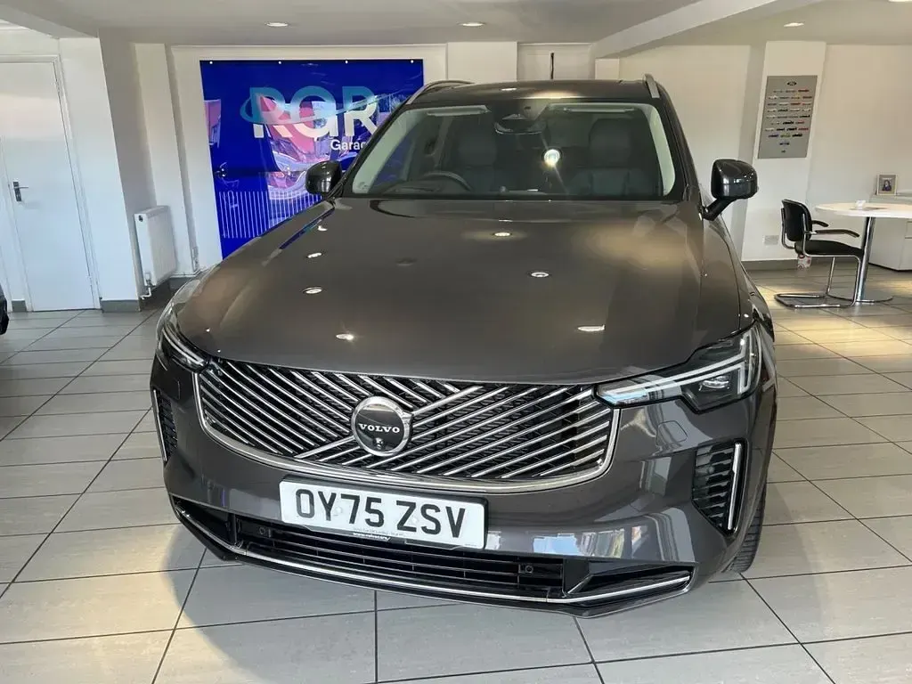 Used Volvo XC90 Ultra 250 HP (183 kW) 2025 Grey SUV