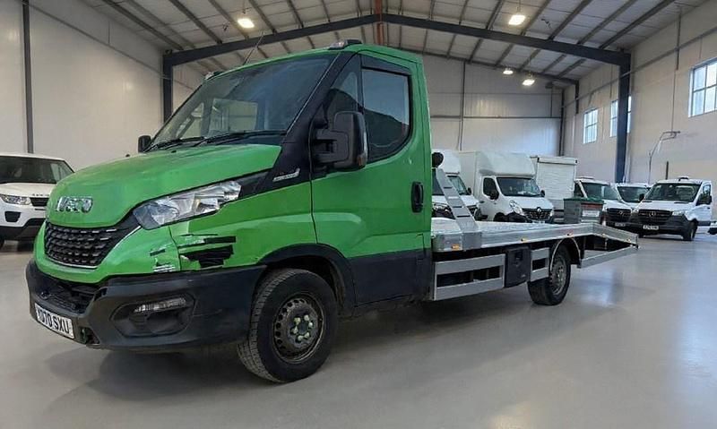 Green Used 2020 Iveco Daily Pickup | £13,495 (Fair price) - Image 1/4