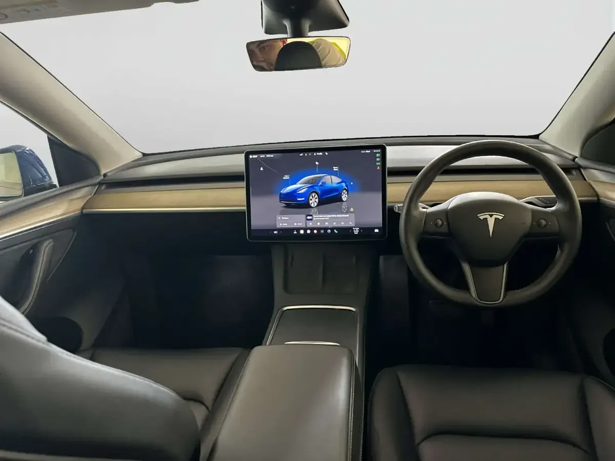 Used Tesla Model Y Long Range AWD 282 kW (384 HP) 2022 Blue SUV