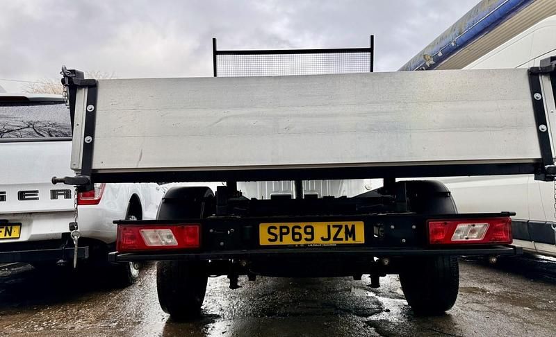 Used Ford Transit 130 HP (95 kW) 2019 White Cabriolet