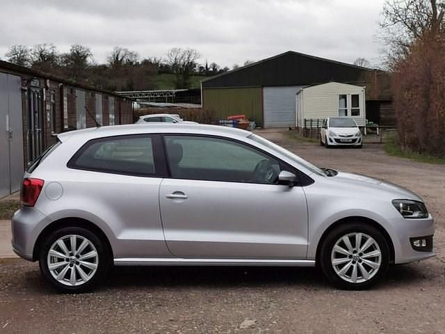 Used VW Polo SEL 90 HP (66 kW) 2013 Silver Hatchback