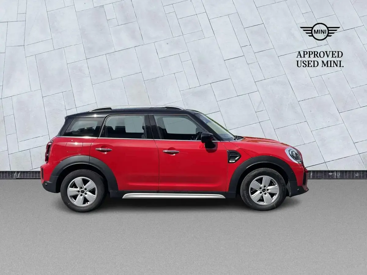 Used Mini Cooper Countryman Classic 134 HP (98 kW) 2022 Red SUV
