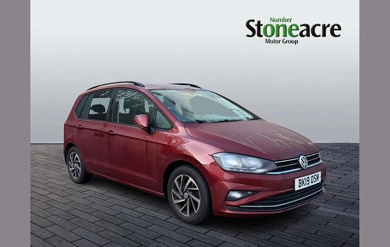 Used VW Golf Sportsvan Match 128 HP (94 kW) 2019 Red MPV