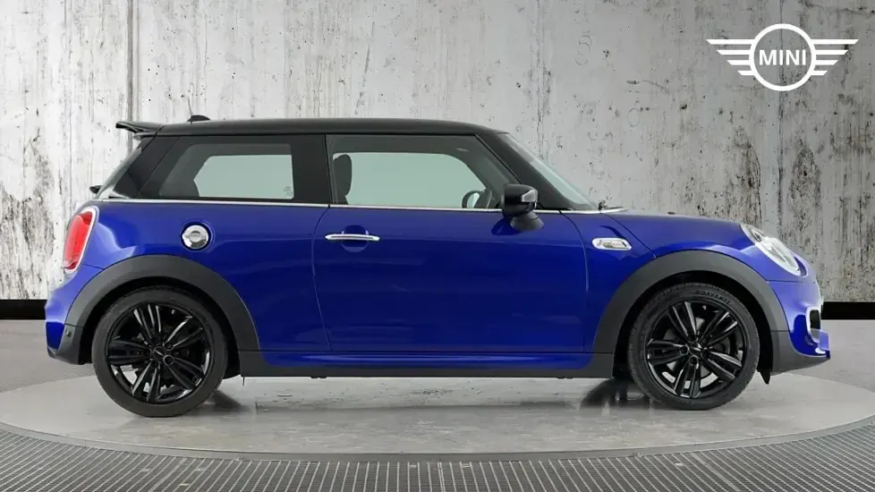 Usado Mini Cooper S Hatch 189 CV (139 kW) 2019 Azul Utilitario