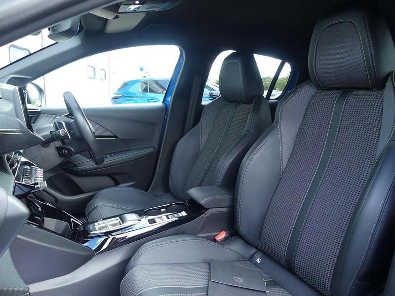 Used Peugeot 208 GT 99 HP (72 kW) 2022 Blue Hatchback