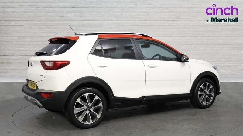 Used Kia Stonic 118 HP (86 kW) 2019 White SUV