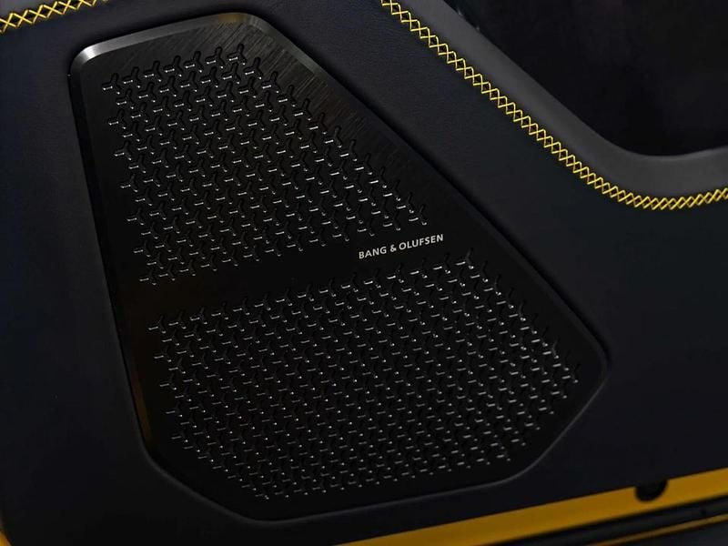 New Lamborghini Urus 800 HP (588 kW) 2025 Yellow SUV