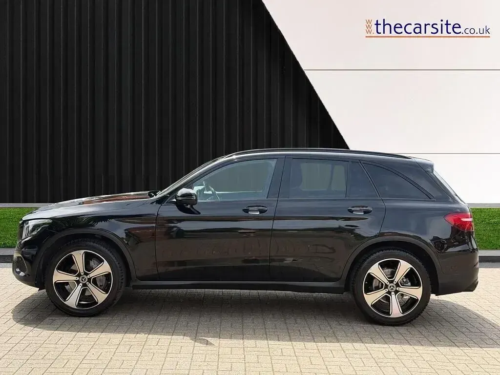 Begagnad Mercedes GLC250 Urban 2019 Svart Kombi