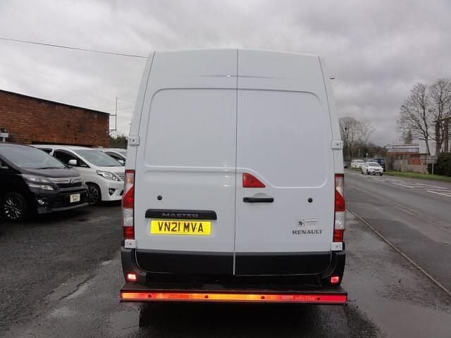 Used Renault Master Business 2021 White MPV