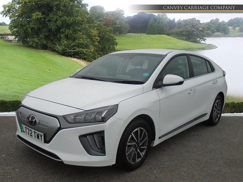 Used Hyundai Ioniq Premium 100 kW (136 HP) 2022 White Hatchback