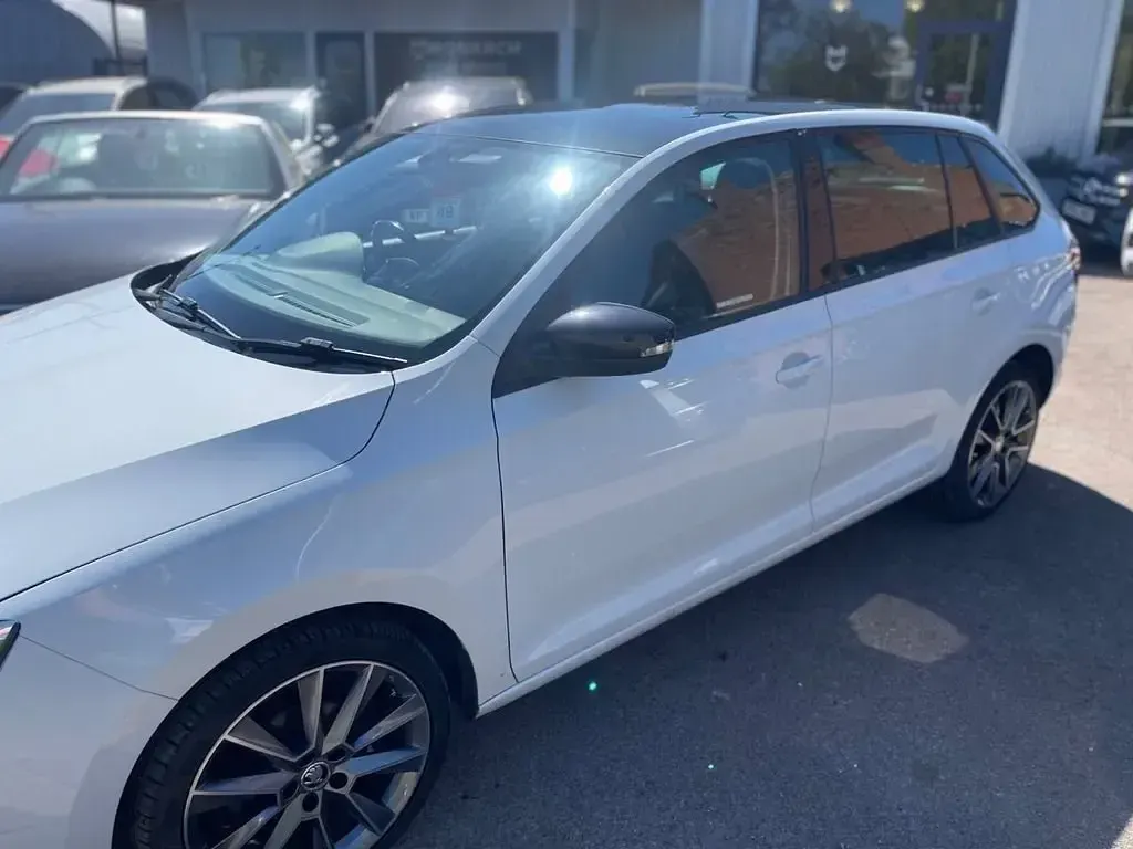 Usado Skoda Rapid Sport 95 HP (69 kW) 2017 Branco Citadino