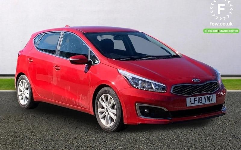 Usado Kia Ceed 135 HP (99 kW) 2018 Vermelho Citadino